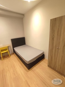 3min walking to pasar seni station Private Room With New furniture Zero Deposit/Low deposit acceptance