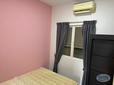 FEMALE ONLY Bus to APU & MRT / Middle Small Room at Endah Promenade, Sri Petaling