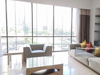 3 bedrooms unit available for rent in Suria Stonor