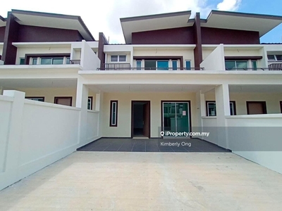 Brand New Bandar Springhill Double Storey House For Rent