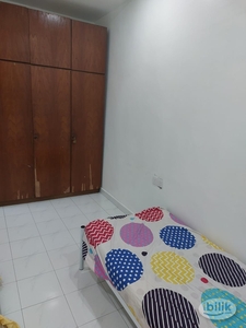 Fully Furnish medium room for rent near @Port Klang