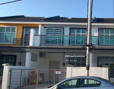 Fully Furnished 4 Bedrooms Double Storey Terrace House Durian Tunggal