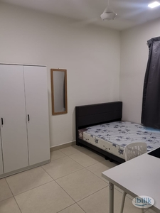 fully furnished master room attached toilet residence suasana damansara damai