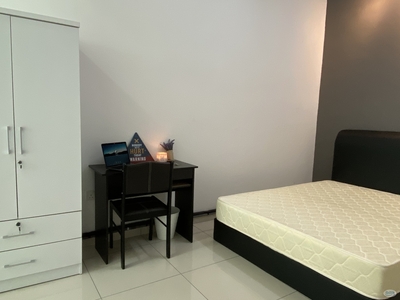 Fully Furnished Middle Room at Bandar Sri Sendayan, Sendayan (Private Bathroom)