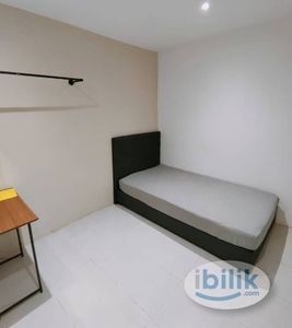 Fully furnished room attached with bathroom @ SS3 Petaling Jaya near Kelana Jaya