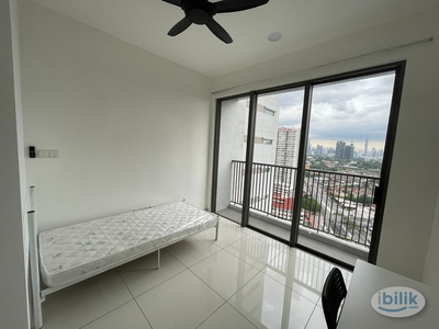 Medium Room with Balcony for Rent @ Platz, Kenwingston near KLCC Jln Ipoh Jln Kuching HKL SETAPAK