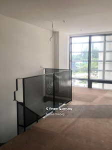 Practical Partially Furnished Soho Unit for Rent in Lumi @ Tropicana