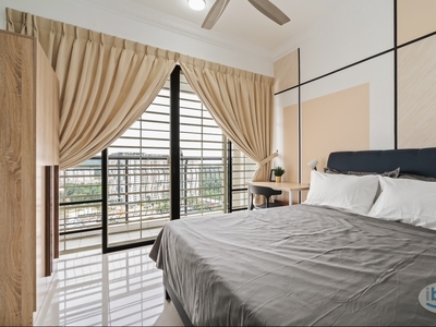 Premium Medium Balcony Room Fully Furnished One Damansara