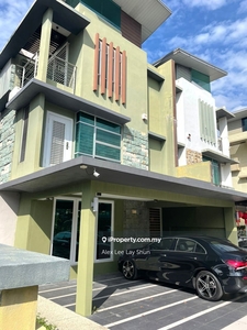3-Storey Fully-Furnished Freehold Demi-D For Sale