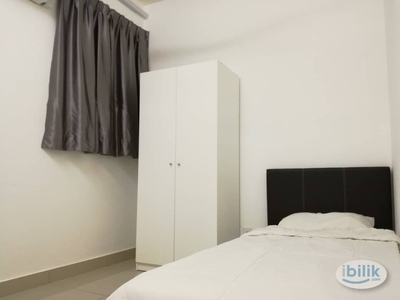 AFFORDABLE MIDDLE ROOM AT PACIFIC PLACE LRT ARA DAMANSARA