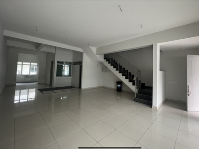 Below market value, Perennia @ bandar rimbayu, 2-storey house