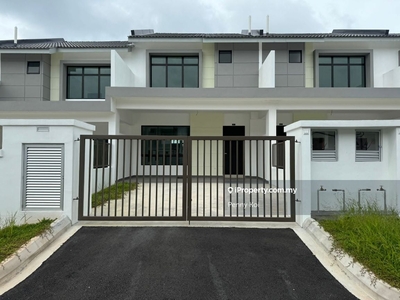 Double storey house for rent @ Jalan Lavender 2 (Desaru)