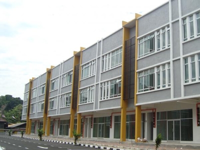 High End 3 story shop office Rent Malaysia