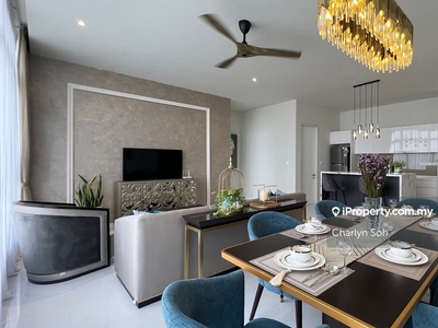 KLCC move-in-ready with exceptional interior design!