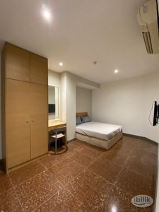 LIMITED UNITS !! Spacious Private Hotel Room with WINDOW at Reno Hotel, Taman Shamelin