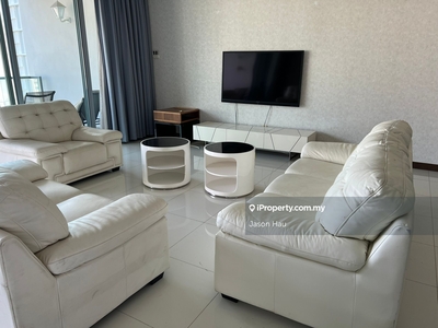 Low floor furnished unit with seaview