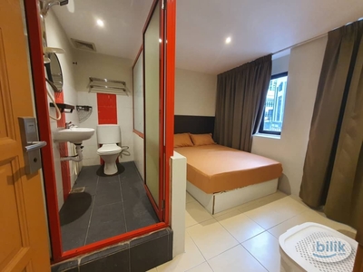 PERFECT STAY AT SUNRISE INN HOTEL, MASTER ROOM WITH PRIVATE BATHROOM,NEAR TO SUNGAI BESI, BANGSAR, MID VALLEY, DRIVE 10 MINS TO TBS LRT STATION