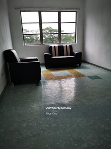 Sd apartment 2 for rent sri damansara lower floor