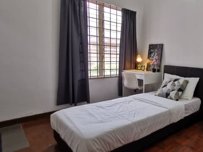 Subang Bestari Female Unit Single Room for Rent