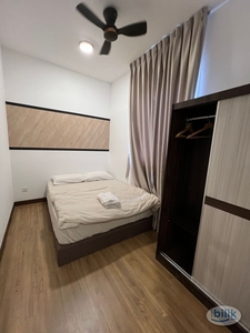 Third Room Pinnacle Sri Petaling For Rent