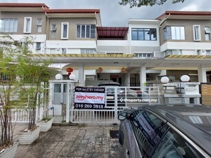 2.5 storey townhouse located at Taman D'Alpinia, Puchong up for sale!