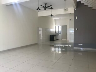 Alam impian pentas house to let 2400/month