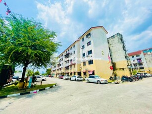 Apartment For Sale at Taman Kinrara