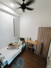 Cozy Single Room Suite at Pinnacle Sri Petaling