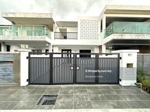 Freehold Individual title Double Storey Terrace House Puchong Utama