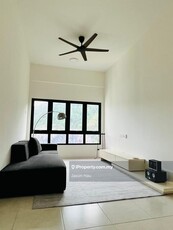 High floor above level 30 furnished hillview