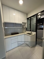 Majestic 3r Partially with Kitchen cabinet near Mrt taman connaught Kl