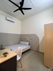 Middle Room at Taman Seluang, Kulim Hi-Tech, NEW renovation & Full furnished