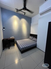 Nice Middle Room at Impian Meridian, UEP Subang Jaya