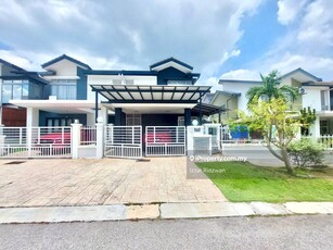 Partially Furnished Tropika D'Alpinia Puchong Endlot Cluster