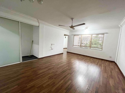 Saujana apartment for sale, damansara damai,reno
