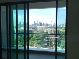 Basic Furnished, KLCC view, Big sqft, 2carparks Ready to move in