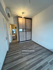 Brand new unit cover walk way walking distance to lrt