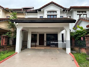 Cheap landed 2-Storey Terrace house in Bukit Jelutong, Shah Alam Nice