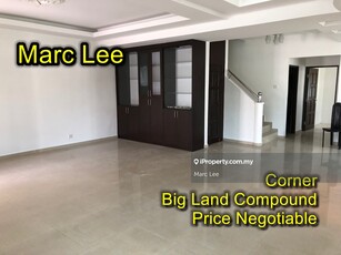 Corner Unit, Big Land Compound, Price Negotiable. Nice Condition