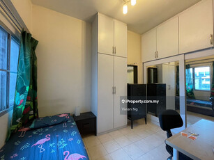 Kelana Mahkota Kelana Jaya Middle Room For Rent