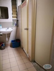 Middle Room at Desa Putra, Wangsa Maju (Direct connected to Sri Rampai LRT Station-1 min walk)