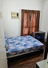 MIDDLE ROOM! CLEAN UNIT! FULLY FURNISHED/ HIGH FLOOR! FEMALE UNIT!!