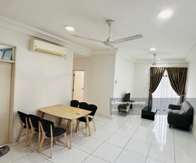 Platino next to Paradigm Mall for rent