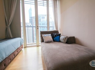 Premium Room with Balcony,Free Utilities