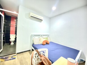 Urban Living Redefined ️: Room Rent In PJ only 7 Min To Paradigm Mall