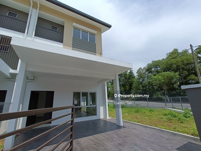 Brand New 3 Storey Link House For Sale in Sek U5, Subang Bestari !