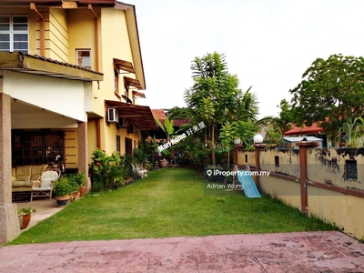 Rare endlot 2-storey terrace with extra land for sale