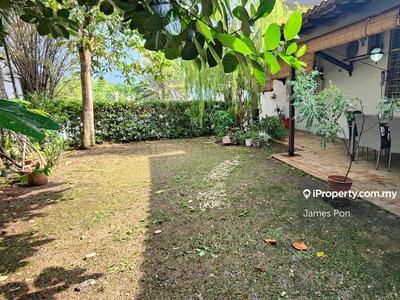 Single Storey Corner House with extra land at Sec 17 PJ for Sale