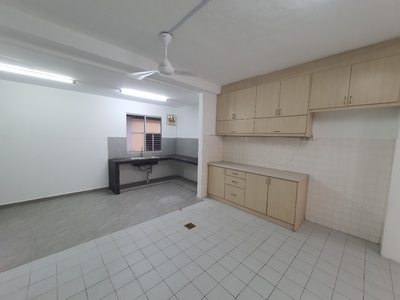 2 Story Taman Kajang Mulia For Rent, Kitchen Cabinet, New Paint, Near by Kajang Hospital