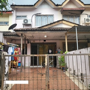 Affordable Linked House in Sought After Puchong Jaya